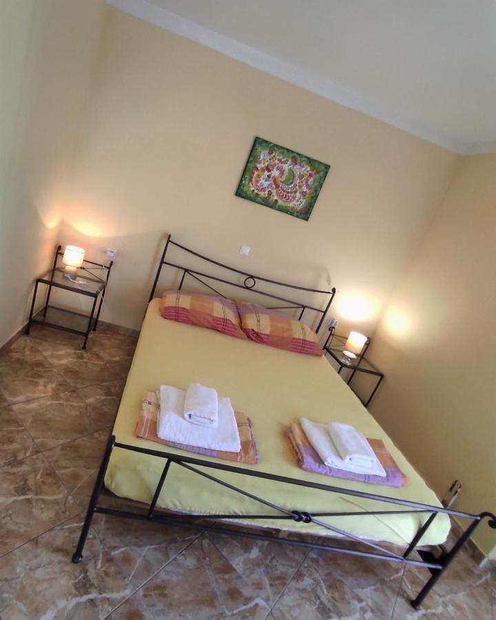 Apartments Barisic Hrvatskih Zrtava 404 Seget Vranjica Трогір Екстер'єр фото
