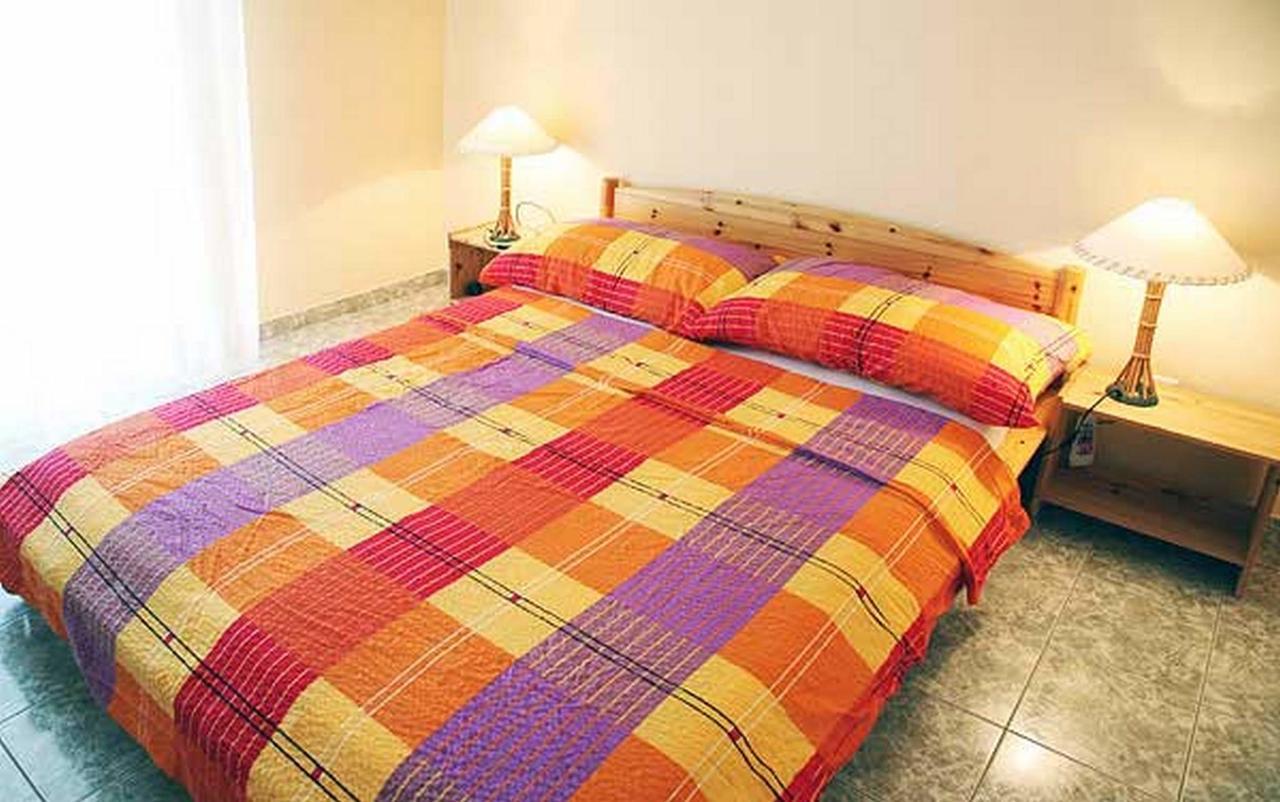 Apartments Barisic Hrvatskih Zrtava 404 Seget Vranjica Трогір Екстер'єр фото