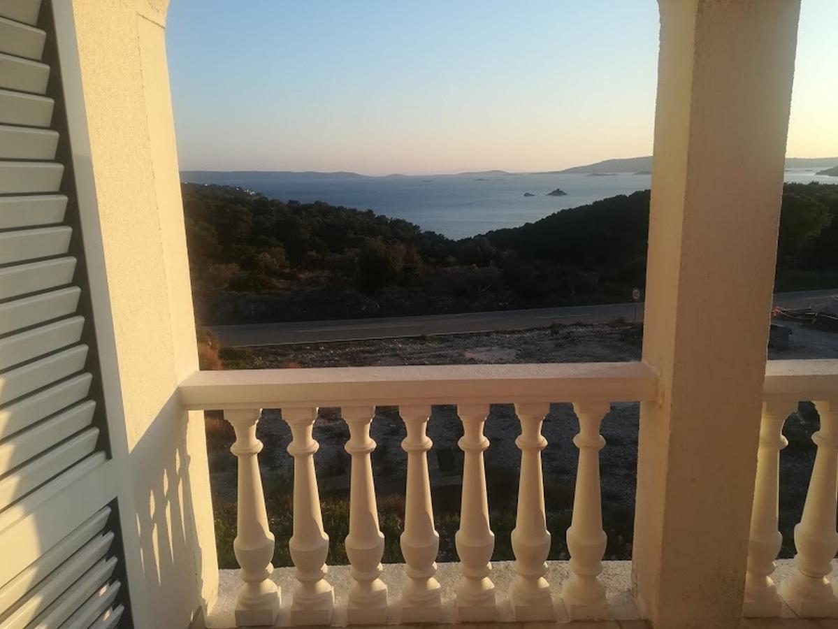 Apartments Barisic Hrvatskih Zrtava 404 Seget Vranjica Трогір Екстер'єр фото