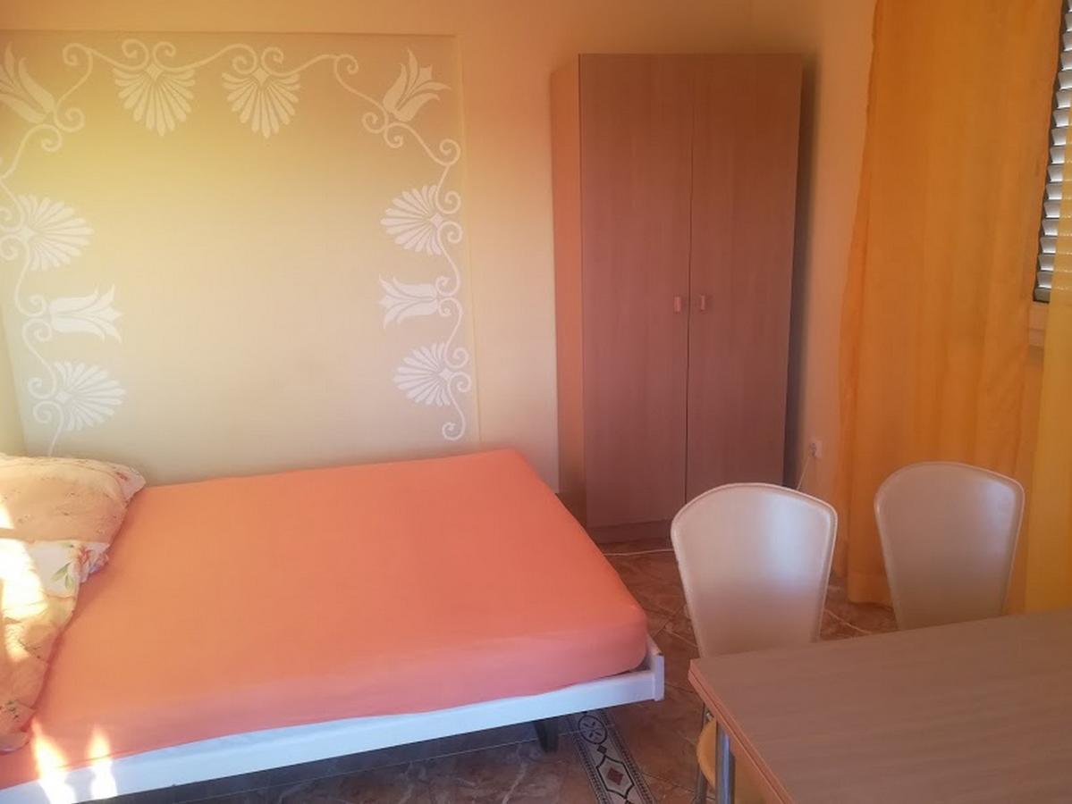 Apartments Barisic Hrvatskih Zrtava 404 Seget Vranjica Трогір Екстер'єр фото