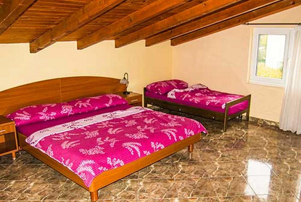 Apartments Barisic Hrvatskih Zrtava 404 Seget Vranjica Трогір Екстер'єр фото