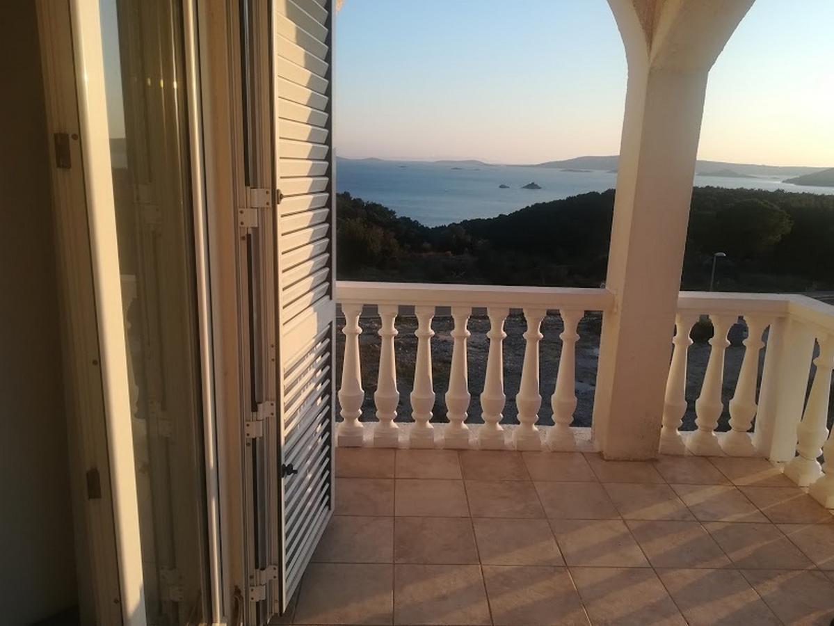 Apartments Barisic Hrvatskih Zrtava 404 Seget Vranjica Трогір Екстер'єр фото