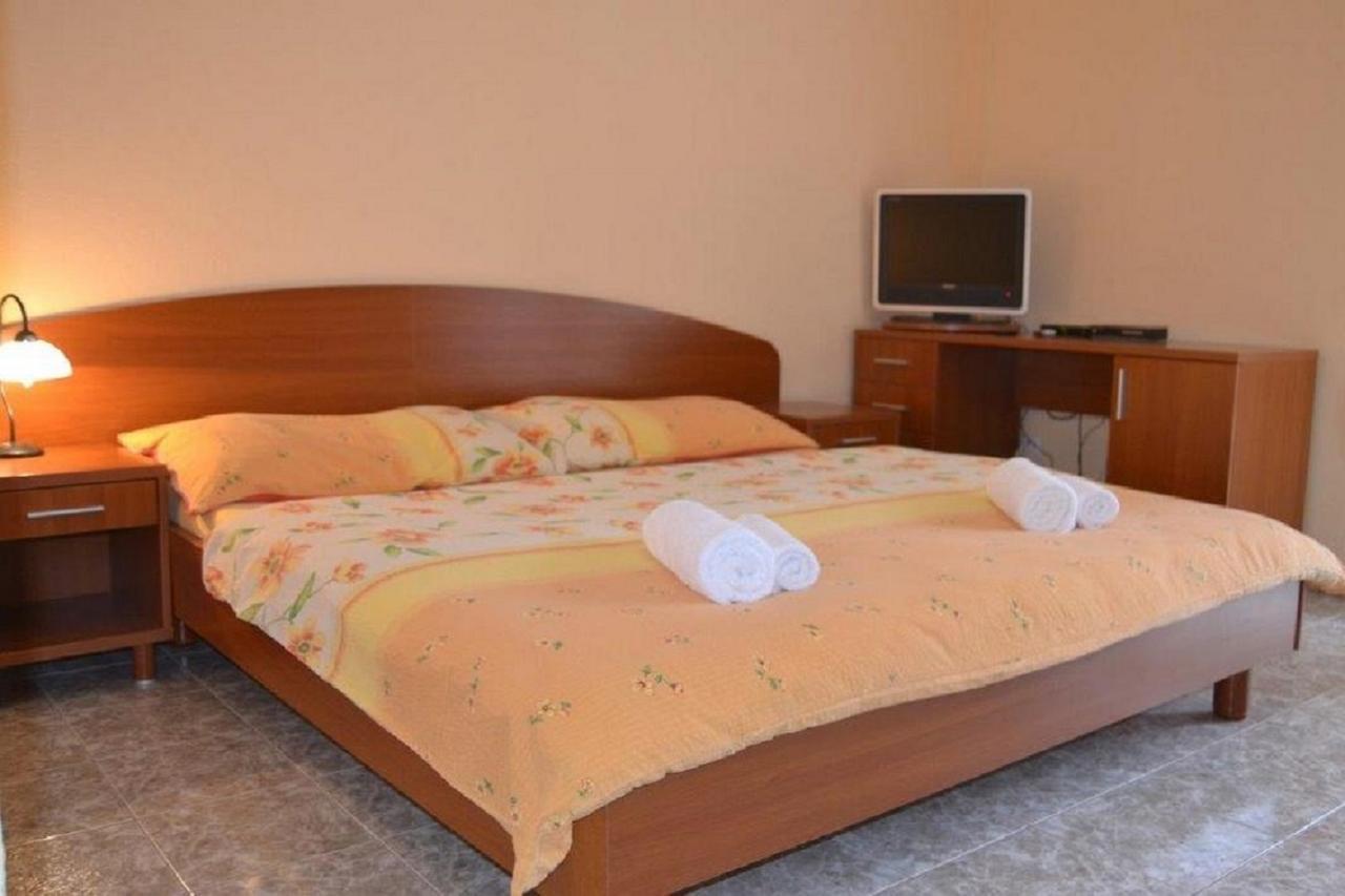 Apartments Barisic Hrvatskih Zrtava 404 Seget Vranjica Трогір Екстер'єр фото