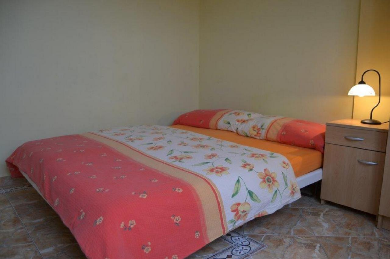 Apartments Barisic Hrvatskih Zrtava 404 Seget Vranjica Трогір Екстер'єр фото