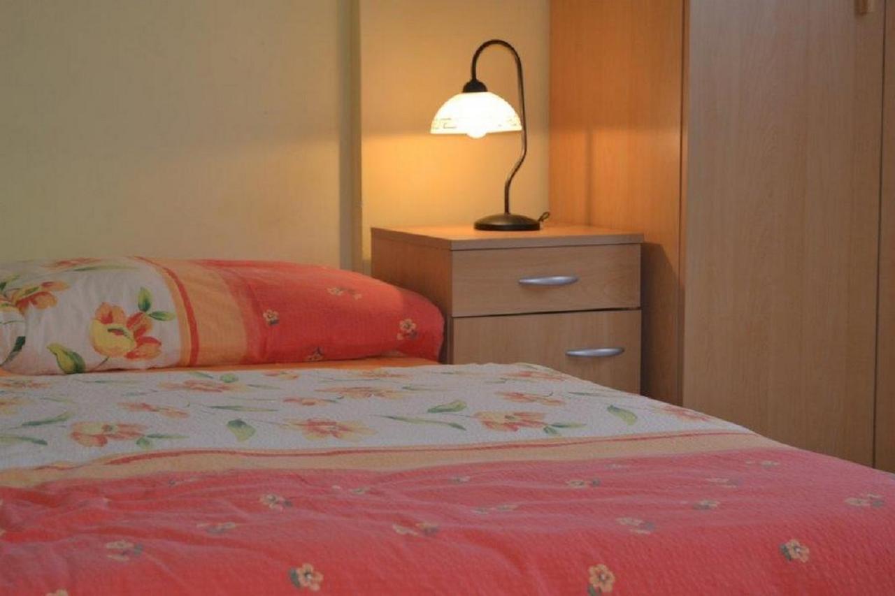 Apartments Barisic Hrvatskih Zrtava 404 Seget Vranjica Трогір Екстер'єр фото
